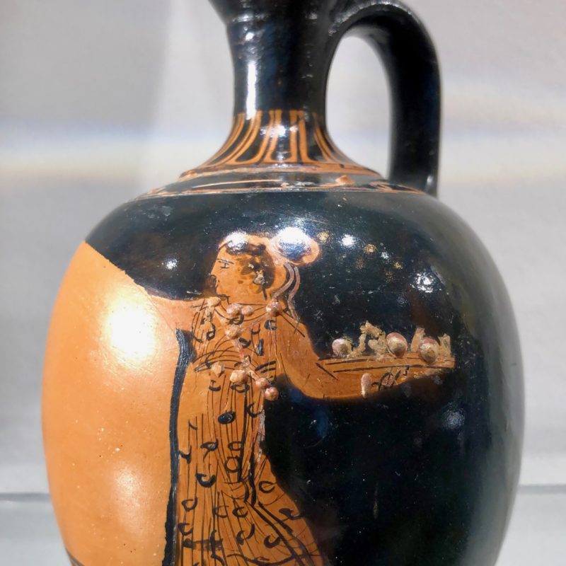 Attic red figure squat-lekythos