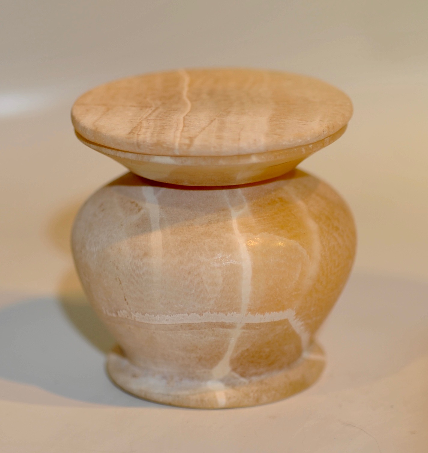 Alabaster kohl pot